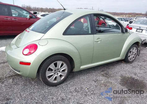 2008 Volkswagen New Beetle S из США, поврежденный, VIN 3VWPW31C48M509778